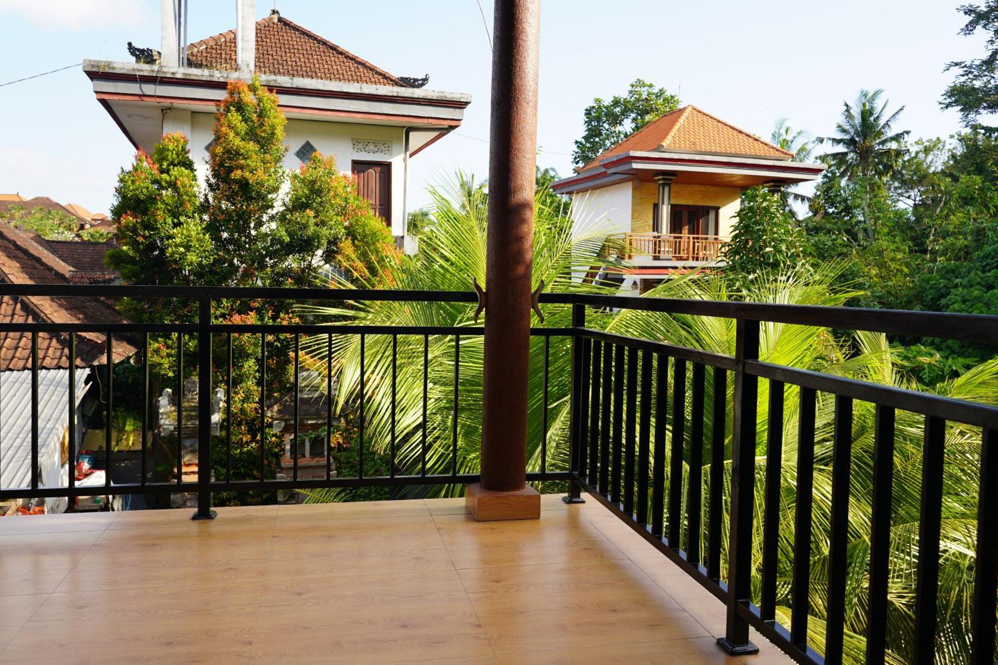 Central House Ubud  Bagian luar foto